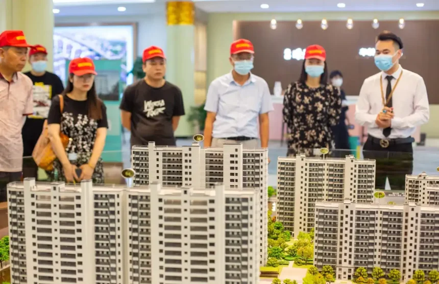 china-property-crash-2026-real-estate-crisis-india-impact-hindi-analysis-housing-market