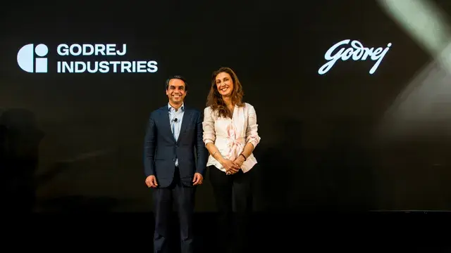 godrej-industries-new-logo-crafting-tomorrow-since-1897-rebranding-hindi-analysis