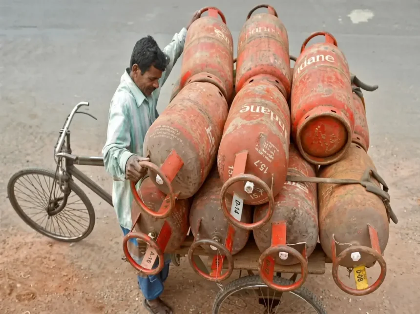 lpg-gas-cylinder-price-today-india-domestic-commercial-rate-hindi-update-2026