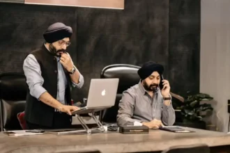 success-story-avniet-singh-kohli-auto-best-emperio-216-crore-turnover-luxury-car-business-hindi