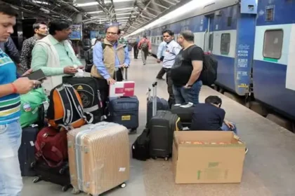 train-luggage-booking-online-new-rules-irctc-excess-luggage-booking