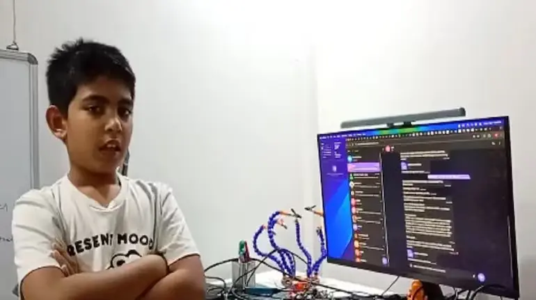 lakshveer-offline-ai-storytelling-device