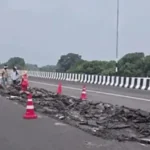 lucknow-kanpur-expressway-road-sank-13-days-after-inauguration-nhai-reaction