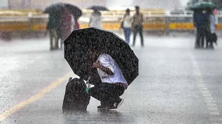 india-weather-update-imd-heavy-rain-red-alert-27-july-up-mp-23-states-monsoon