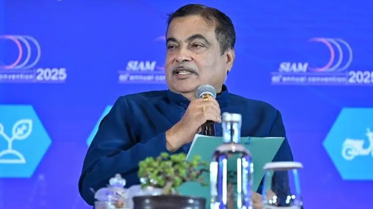 diesel-blending-15-percent-isobutanol-plan-after-e20-petrol-nitin-gadkari