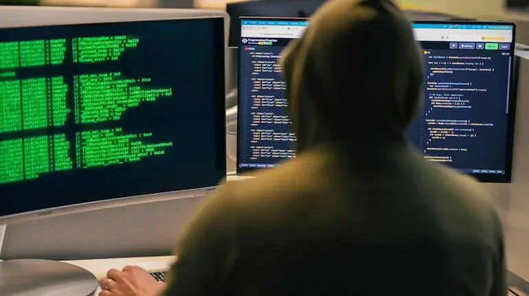 iit-kanpur-student-allegedly-hacked-website-after-admission-rejection