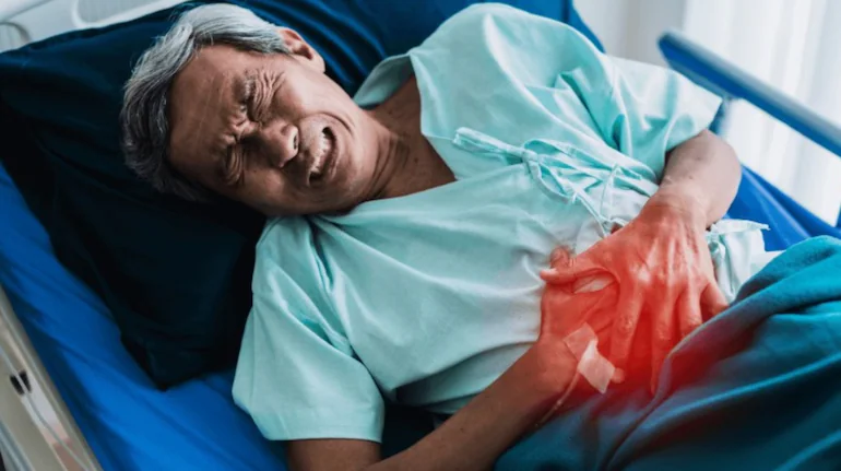 mumbai-hospital-11-lakh-hernia-surgery-bill-viral-healthcare-cost-india