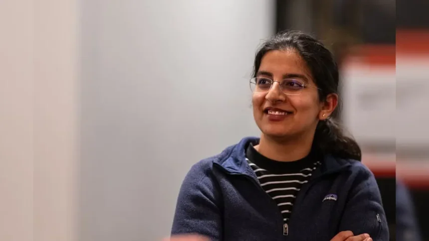 harshita-arora-success-story-saharanpur-school-dropout-atob-7600-crore-company