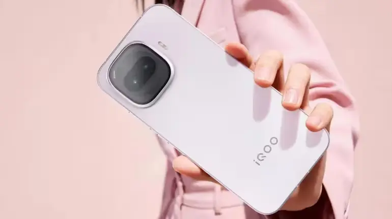 iqoo-z11-price-in-india-specifications-leak-144hz-oled-8000mah-battery