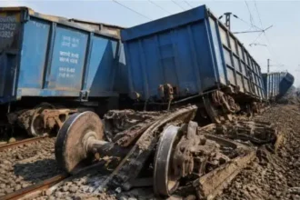 train-accident-ghaziabad-new-delhi-goods-train-derailed-53-trains-affected