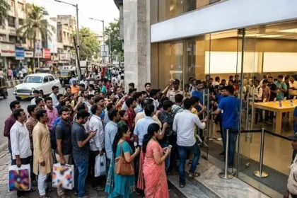 iphone-17-demand-surges-india-price-hike-rumours-supply-shortage
