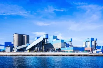 world-largest-salt-mine-owner-goderich-canada-sifto-salt-mine