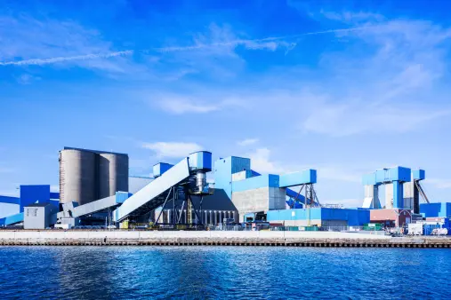 world-largest-salt-mine-owner-goderich-canada-sifto-salt-mine