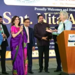 neeta-ambani-aapi-humanitarian-award-key-to-tampa-city-hindi