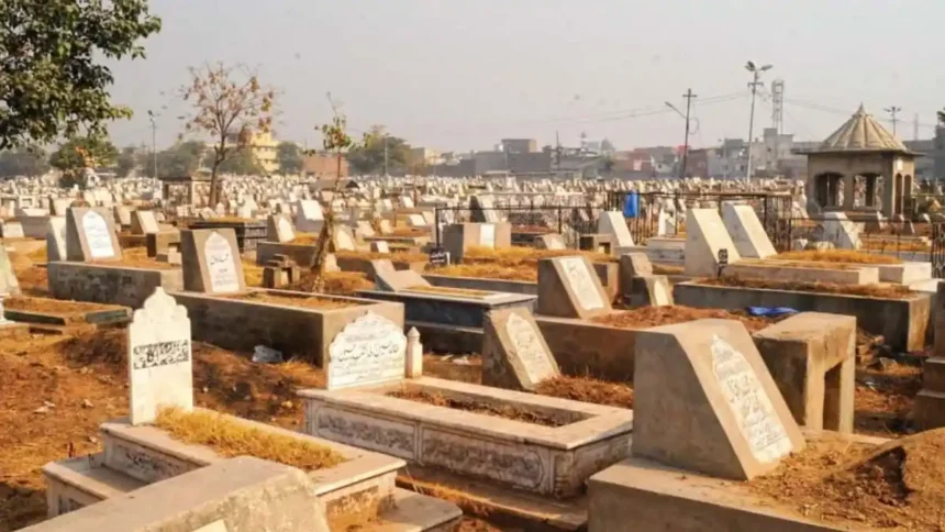 pakistan-inflation-funeral-cost-rises-shroud-grave-expensive-families-taking-loans