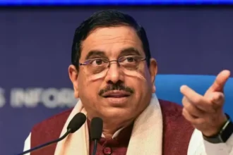 pralhad-joshi-net-worth-education-minister-assets-property-hindi