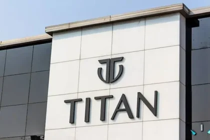 titan-share-price-q1fy27-jewellery-business-growth-retail-store-expansion-hindi