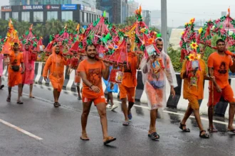 kanwar-yatra-2026-delhi-meerut-expressway-traffic-diversion-special-trains