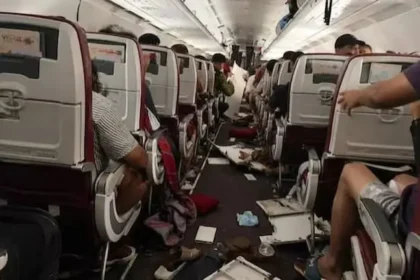 air-india-flight-ai2379-triple-hydraulic-system-failure-300-feet-drop