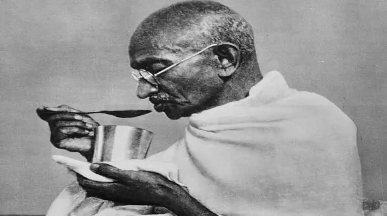 gandhi-ji-manuscript-auction-16-crore-national-gandhi-museum-appeal