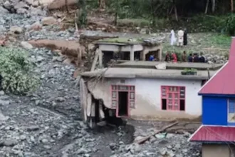 jammu-kashmir-cloudburst-kishtwar-flash-flood-schools-closed