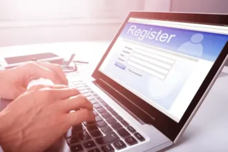 itr-filing-ca-earned-rs12-lakh-from-400-clients-viral-story