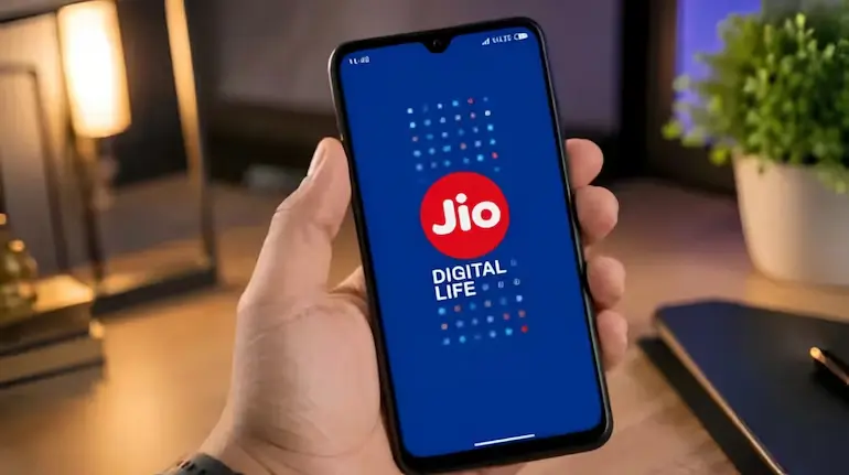 jio-home-packs-tv-wifi-ott-plans-price-hindi