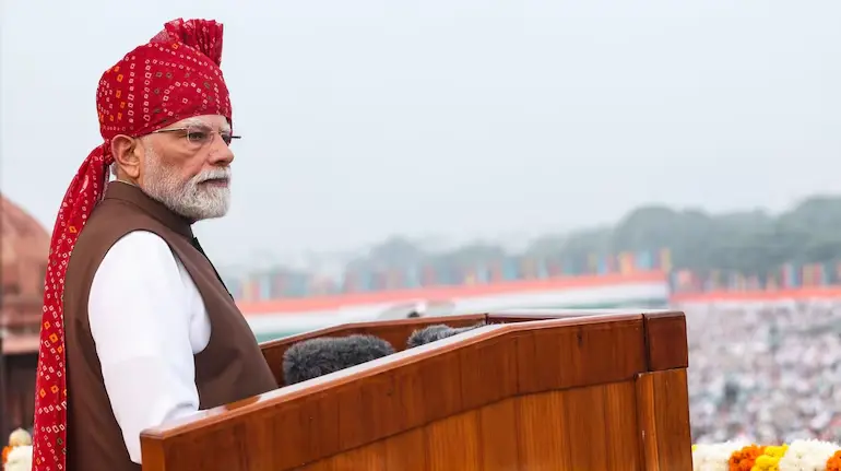 narendra-modi-25th-consecutive-flag-hoisting-record-independence-day-2026