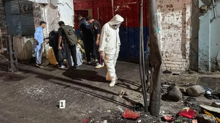 pakistan-blast-news-suicide-attack-on-peace-rally-sw-at-14-killed