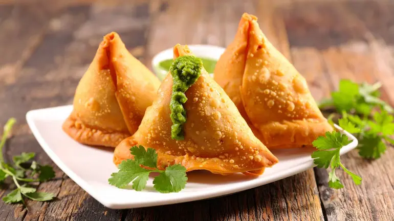 swiggy-samosa-order-rs-104-bill-viral-post-rainy-season