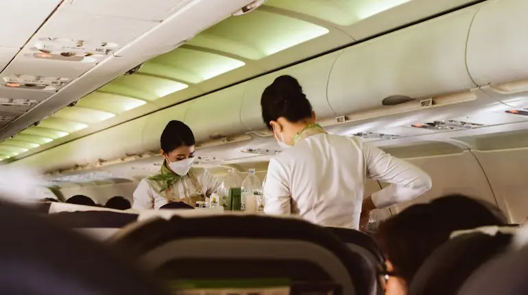 airasia-flight-woman-defecated-seat-bad-smell-before-landing