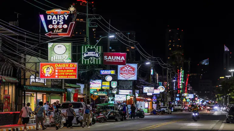 us-military-thailand-pattaya-police-crackdown-5000-american-soldiers