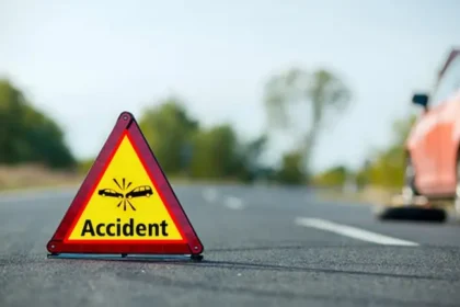 dhar-road-accident-container-car-collision-6-dead