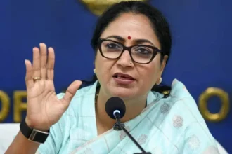 delhi-lakshmi-yojana-mla-mp-recommendation-mandatory-2500-benefit