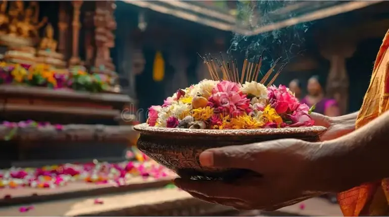 pooja-ke-bache-phoolon-ka-creative-use