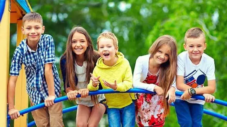 bachpan-ke-doston-se-attachment-psychology-loyalty-rishte