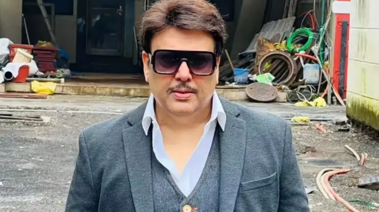 govinda-sunita-ahuja-sugar-daddy-comment-reply-komal-rani