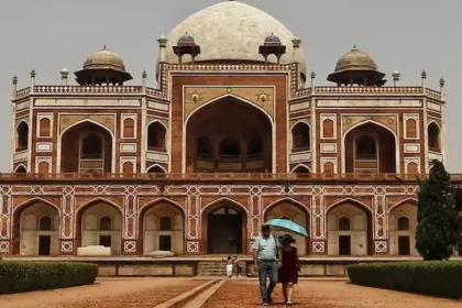 humayun-tomb-air-pollution-delhi-iit-study-black-crust-sandstone