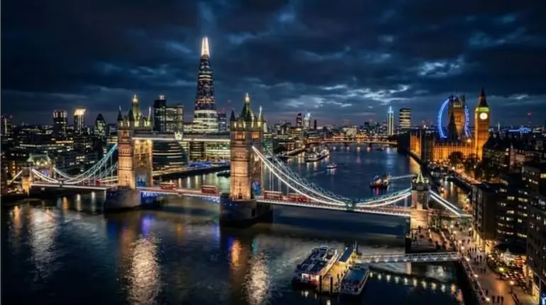 duniya-ke-sabse-jagmag-night-view-wale-shahar