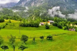pahadon-mein-basne-ka-sapna-71-dinon-mein-toota-manali-gen-z-content-creator-ajay-sharma