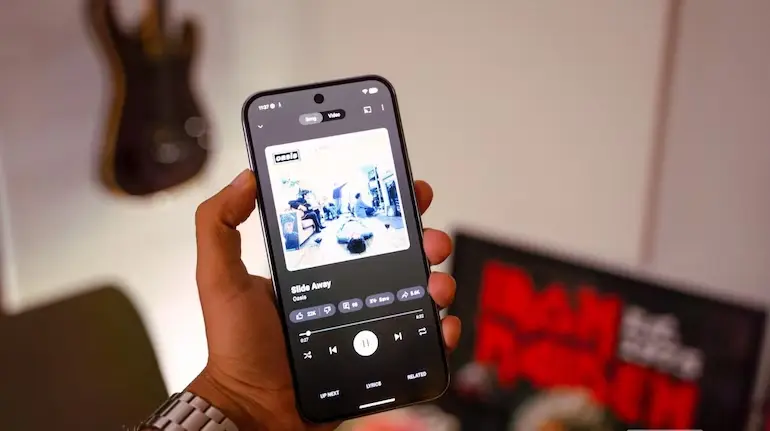phone-speaker-cleaning-tips
