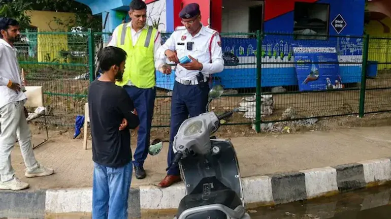 gurugram-scooter-96-traffic-challans-rs10-lakh-fine-vehicle-seized
