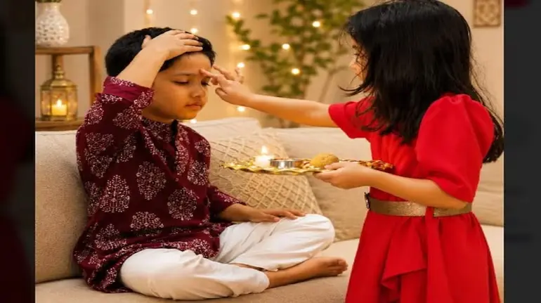 rakhi-bandhne-ke-niyam-bhai-ka-mukh-kis-disha-mein-hona-chahiye