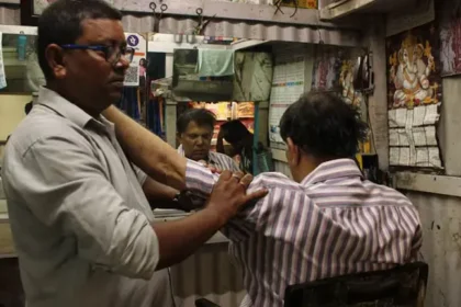 video-salon-wtf-yash-bhardwaj-90s-songs-barbershop-paytm-founder
