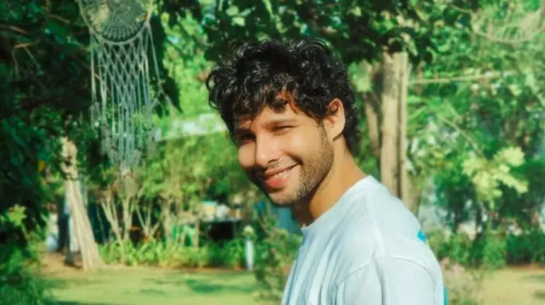 siddhant-chaturvedi-buys-rs-12-63-crore-apartment-mumbai