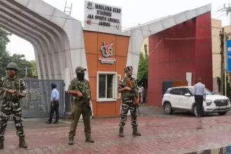 kashmiri-pandit-employees-threat-kashmir-valley-security-alert