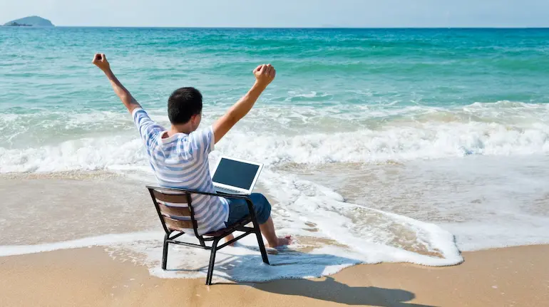 employee-funny-out-of-office-email-nantucket-holiday-viral-social-media-reaction