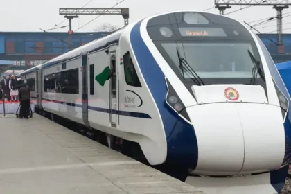 vande-bharat-express-tractor-trolley-collision-patna-41-minutes-delay