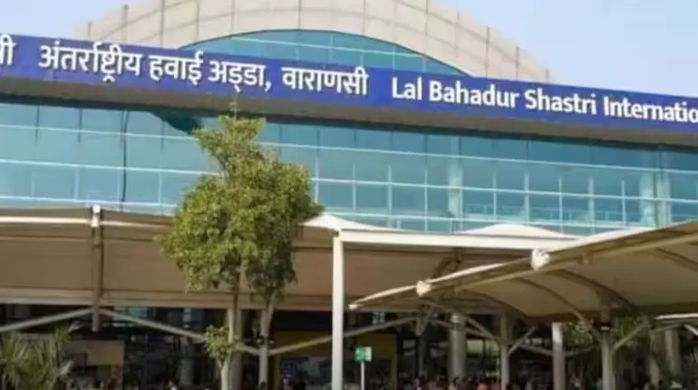 varanasi-airport-firing-air-india-express-passenger-pistol-fire-2-employees-injured