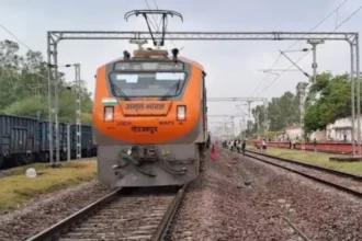 gorakhpur-delhi-amrit-bharat-express-27-august-timing-route